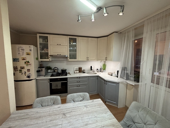
  Продается 4-комн. квартира 114 м². Фото 1.