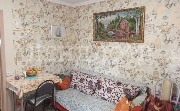 
   Продам 2-комнатную, 30 м², Советская ул, 14

. Фото 2.