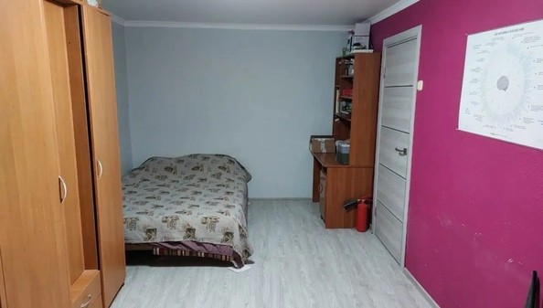 
   Продам 1-комнатную, 31 м², Стачки пр-кт, д 193

. Фото 1.