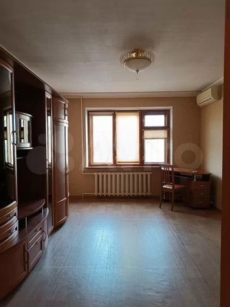 
   Продам 2-комнатную, 51.5 м², Лелюшенко ул, 3/2

. Фото 2.