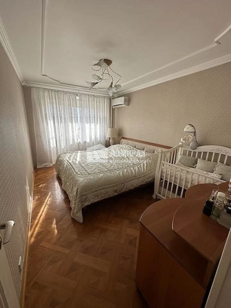 
   Продам 3-комнатную, 70 м², Шеболдаева ул, 4/4

. Фото 8.