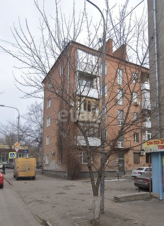 
   Продам 2-комнатную, 42 м², Мечникова ул, 126

. Фото 2.