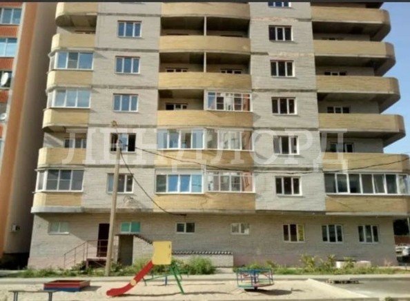 
   Продам 1-комнатную, 42 м², Днепровский пер, 124М

. Фото 2.