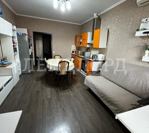 
   Продам 1-комнатную, 50.6 м², Лелюшенко ул, 11

. Фото 5.