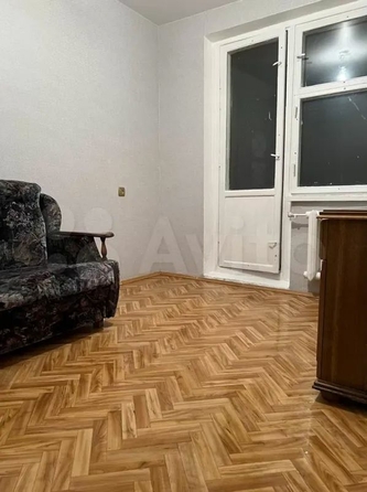 
   Продам 4-комнатную, 93 м², Лелюшенко ул, 9

. Фото 3.