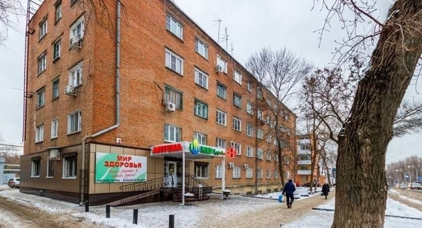 
   Продам 4-комнатную, 98 м², 

. Фото 1.