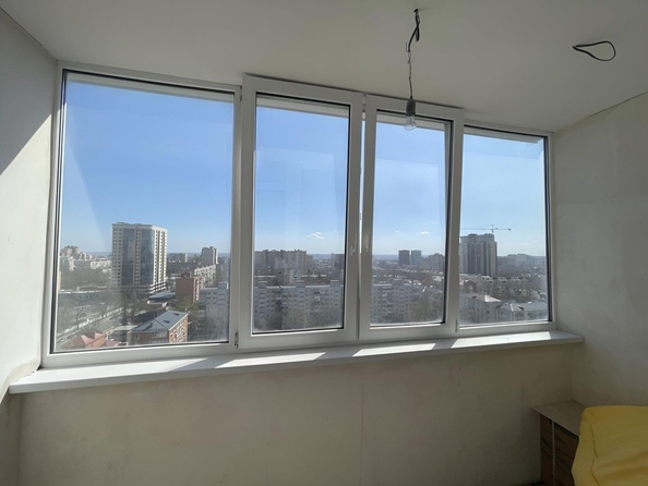 
   Продам 3-комнатную, 90 м², Народного Ополчения ул, 215

. Фото 9.