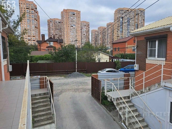 
   Продам 2-комнатную, 35 м², Созидания ул, 14

. Фото 1.