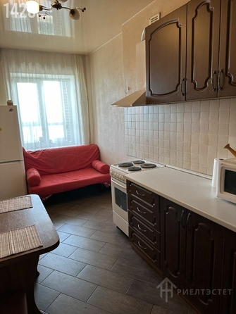 
   Продам 1-комнатную, 45 м², Комарова б-р, 16/5

. Фото 5.