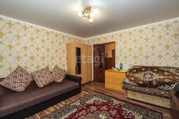 
   Продам 3-комнатную, 63 м², Зорге ул, 48

. Фото 4.