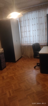 
   Продам 3-комнатную, 63 м², Лелюшенко ул, 3/2

. Фото 1.