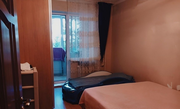 
   Продам 3-комнатную, 63 м², Думенко ул, 1/2

. Фото 5.