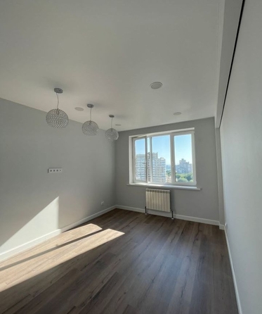 
   Продам 2-комнатную, 56 м², Искусственная ул, 2/70

. Фото 2.