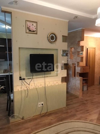 
   Продам 2-комнатную, 43 м², Комсомольская пл, 3А

. Фото 4.