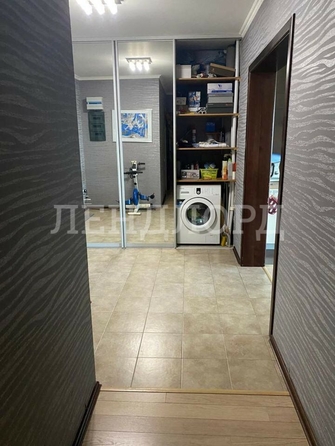 
   Продам 2-комнатную, 70 м², Комарова б-р, 12/1

. Фото 1.