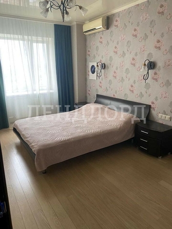 
   Продам 2-комнатную, 70 м², Комарова б-р, 12/1

. Фото 2.