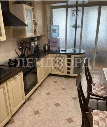 
   Продам 3-комнатную, 84 м², 

. Фото 8.