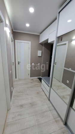 
   Продам 2-комнатную, 57 м², Вересаева ул, 103

. Фото 1.