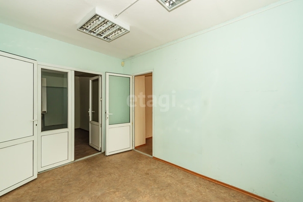 
   Продам 4-комнатную, 109.4 м², Токарная ул, 3

. Фото 3.