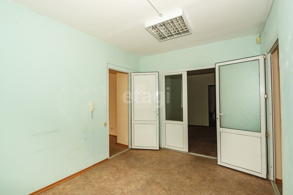 
   Продам 4-комнатную, 109.4 м², Токарная ул, 3

. Фото 4.