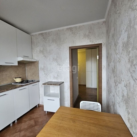 
   Продам 1-комнатную, 37 м², Венеры ул, 9/5

. Фото 8.