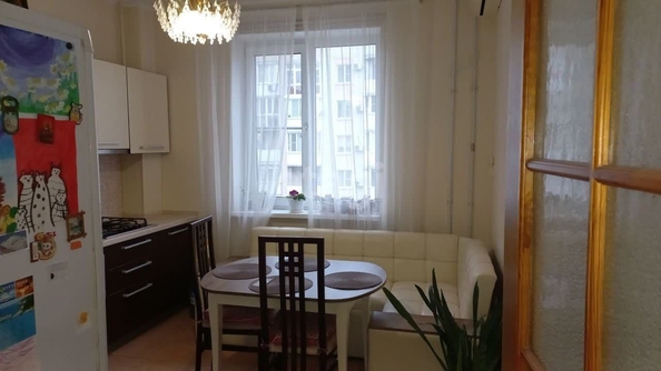 
   Продам 2-комнатную, 57.5 м², Коммунистическая ул, 197Ак1

. Фото 4.