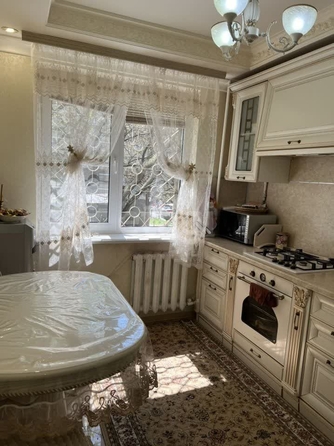 
   Продам 2-комнатную, 52 м², Еременко ул, 66

. Фото 2.