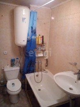 
   Продам 2-комнатную, 30 м², Днепровский пер, 131Г

. Фото 6.