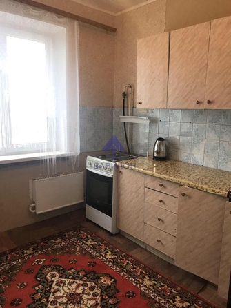 
   Продам 3-комнатную, 60 м², Ленинградская ул, 30

. Фото 6.