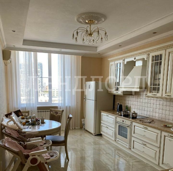 
   Продам 3-комнатную, 124 м², Текучева ул, 139В

. Фото 8.