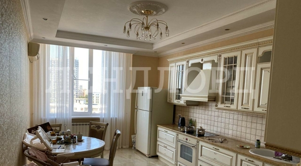 
   Продам 3-комнатную, 124 м², Текучева ул, 139В

. Фото 9.