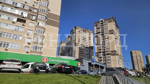 
   Продам 1-комнатную, 41 м², Нансена ул, 103/1

. Фото 1.