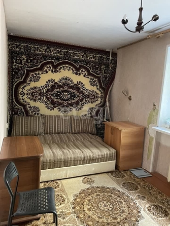 
   Продам 2-комнатную, 41 м², Малюгиной ул, 163

. Фото 1.