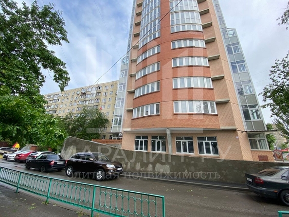 
   Продам 3-комнатную, 95.5 м², Добровольского пл, 15А

. Фото 3.