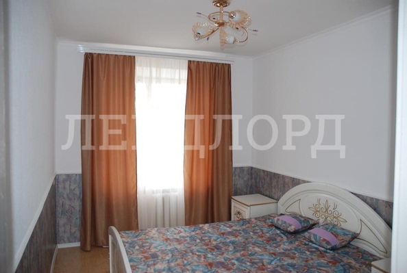 
   Продам 2-комнатную, 56 м², Штахановского ул, 1/33

. Фото 4.