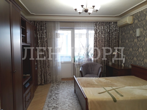 
   Продам 2-комнатную, 67 м², 

. Фото 8.