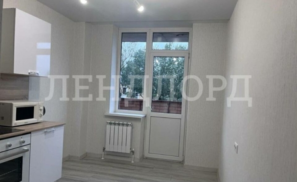 
   Продам 1-комнатную, 36 м², Ленина пл, 140А

. Фото 4.