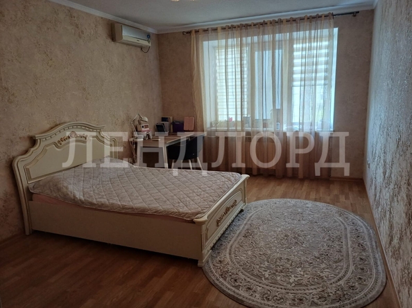 
   Продам 2-комнатную, 88.5 м², Закруткина ул, 68

. Фото 1.