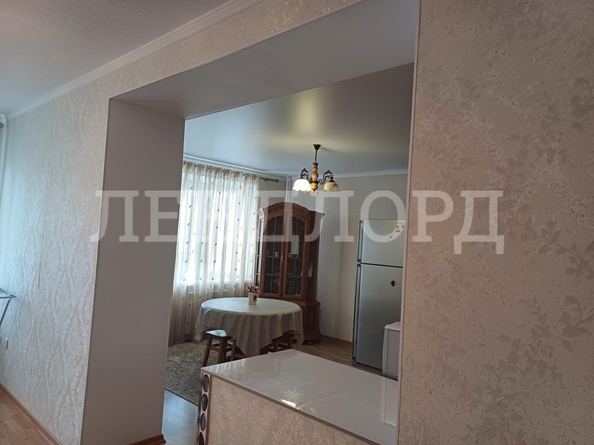 
   Продам 2-комнатную, 88.5 м², Закруткина ул, 68

. Фото 3.