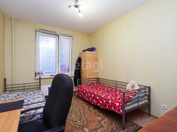 
   Продам 3-комнатную, 72.3 м², Жданова ул, 1/5

. Фото 2.