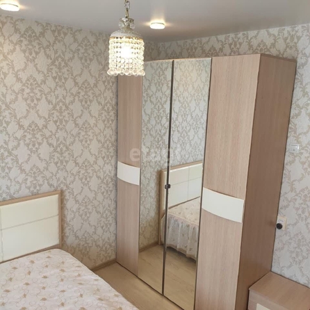 
   Продам 3-комнатную, 84 м², Думенко ул, 11В

. Фото 3.