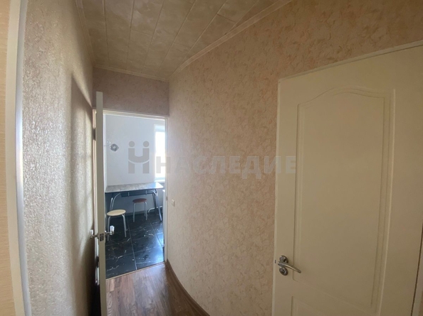 
   Продам 2-комнатную, 42 м², 

. Фото 5.