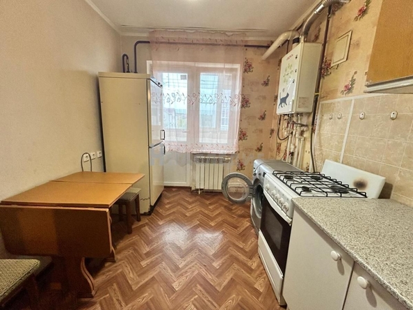 
   Продам 1-комнатную, 34.5 м², 50 лет Победы б-р, 10А

. Фото 9.