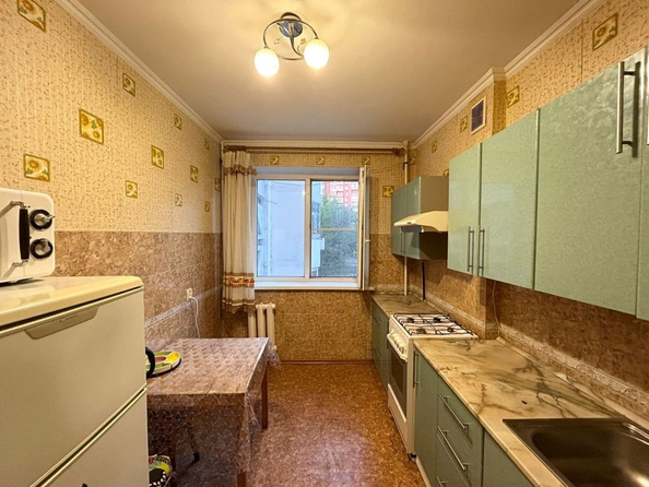 
   Продам 2-комнатную, 53.8 м², Зорге ул, 35

. Фото 2.