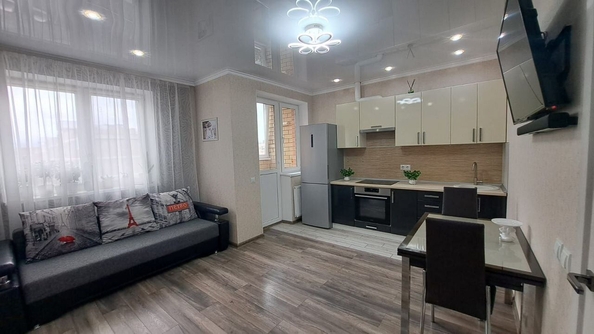 
   Продам 2-комнатную, 42 м², 1-я Ковровая ул, 65/2

. Фото 1.