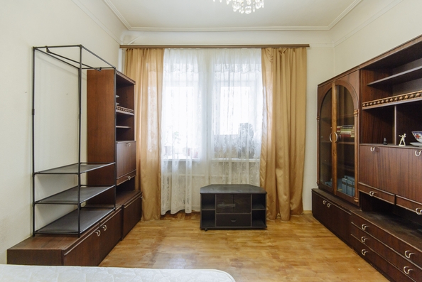 
   Продам 4-комнатную, 105 м², Буденновский пр-кт, 72/213

. Фото 2.