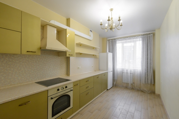 
   Продам 1-комнатную, 53 м², Буденновский пр-кт, 120/1с2

. Фото 6.