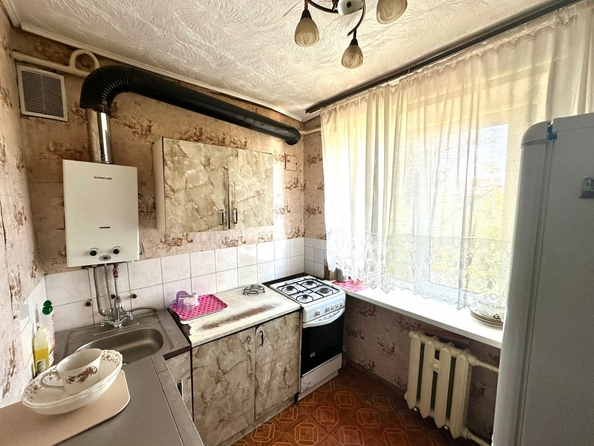 
   Продам 2-комнатную, 40.4 м², Калинина ул, 25б

. Фото 4.