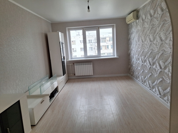 
   Продам 3-комнатную, 64.7 м², Добровольского ул, 13/2

. Фото 3.