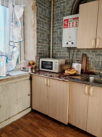 
   Продам 3-комнатную, 56.7 м², 20-летия Октября пр-кт, 77 к 1

. Фото 14.